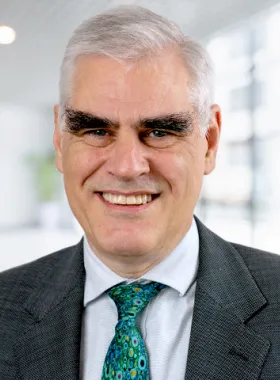 Simon Hewett